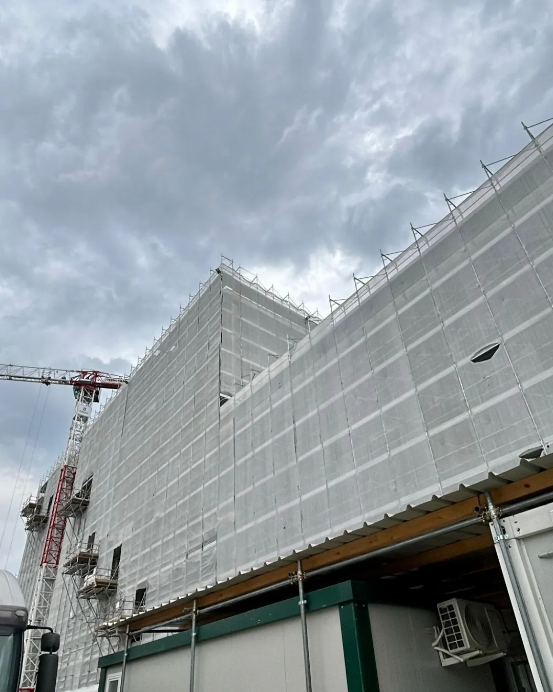 Immagine di cantiere della facciata del progetto Empedocle10